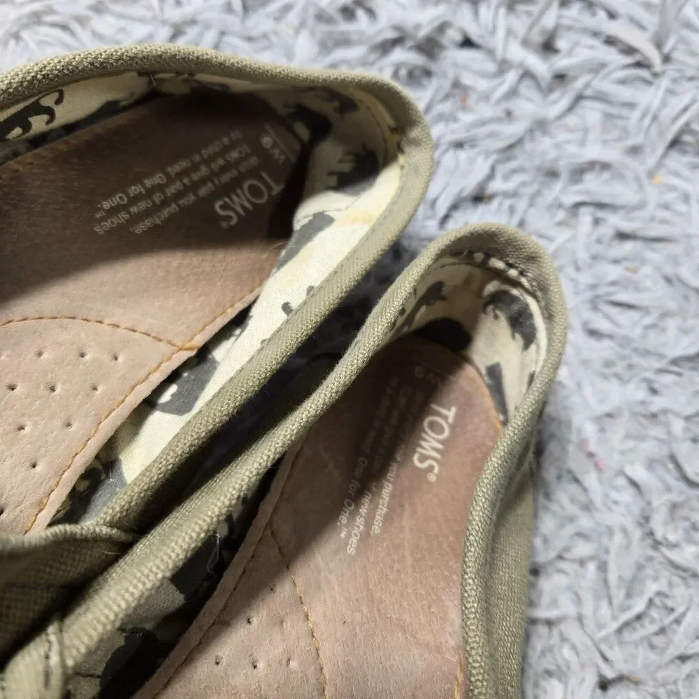 Toms Shoes Womens 9 Loafer Slip On Flats Comfort Green Fabric Slip On Low Top